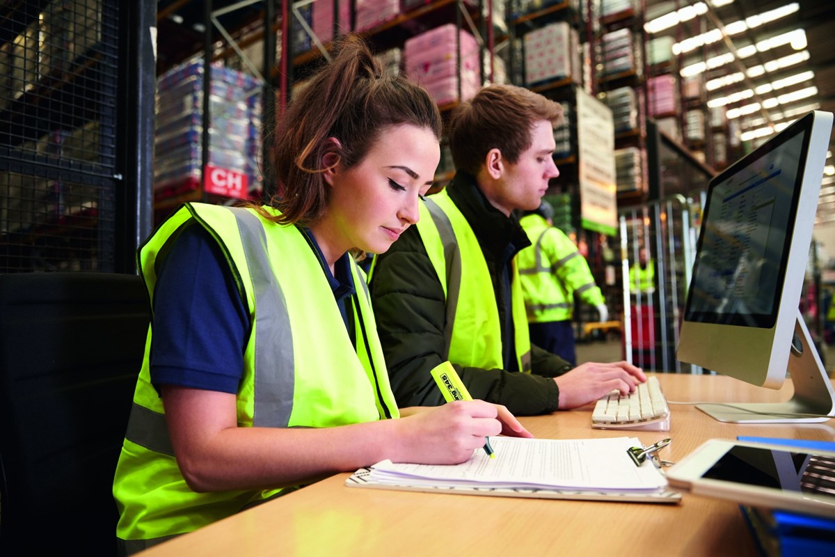 edding 345 Textmarker 4er Set sortiert, Keilspitze 2-5 mm (Art.-Nr.: 4-345-4)