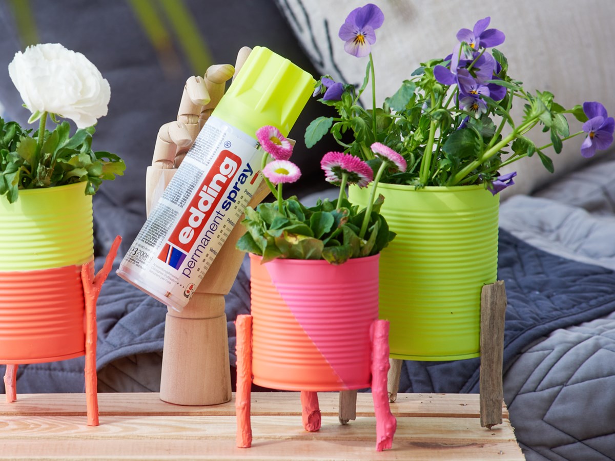 edding 5200 Permanentspray Styroporgrundierung braun (Art.-Nr.: 4-5200997)