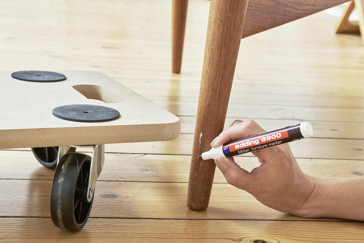 edding 8900 Möbelmarker Reinweiß, Rundspitze 1,5-2 mm (Art.-Nr.: 4-8900-1-4624)