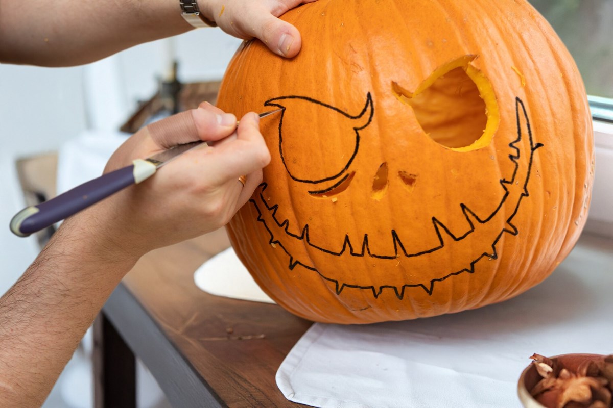 edding 3110 Halloween Marker schwarz Blister, Rundspitze 1,5-3 mm (Art.-Nr.: 4-3110-1-001)