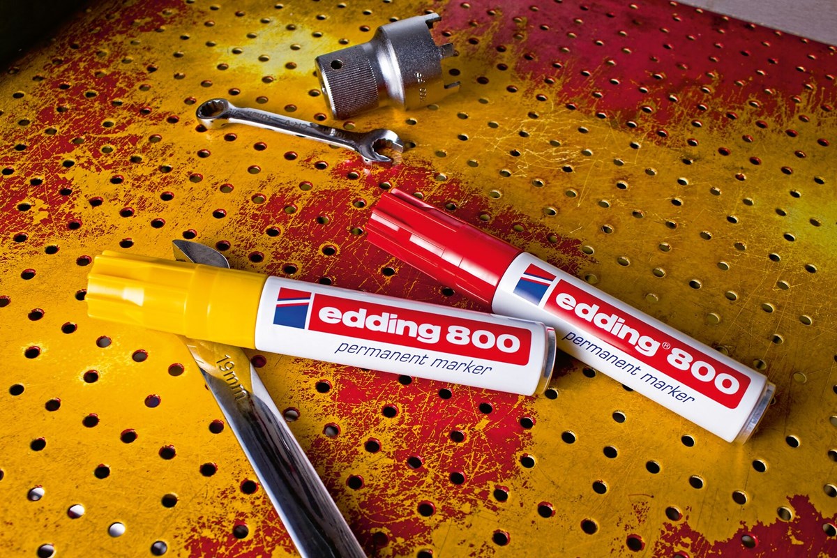 edding 800 Permanentmarker braun, Keilspitze 4-12 mm (Art.-Nr.: 4-800007)