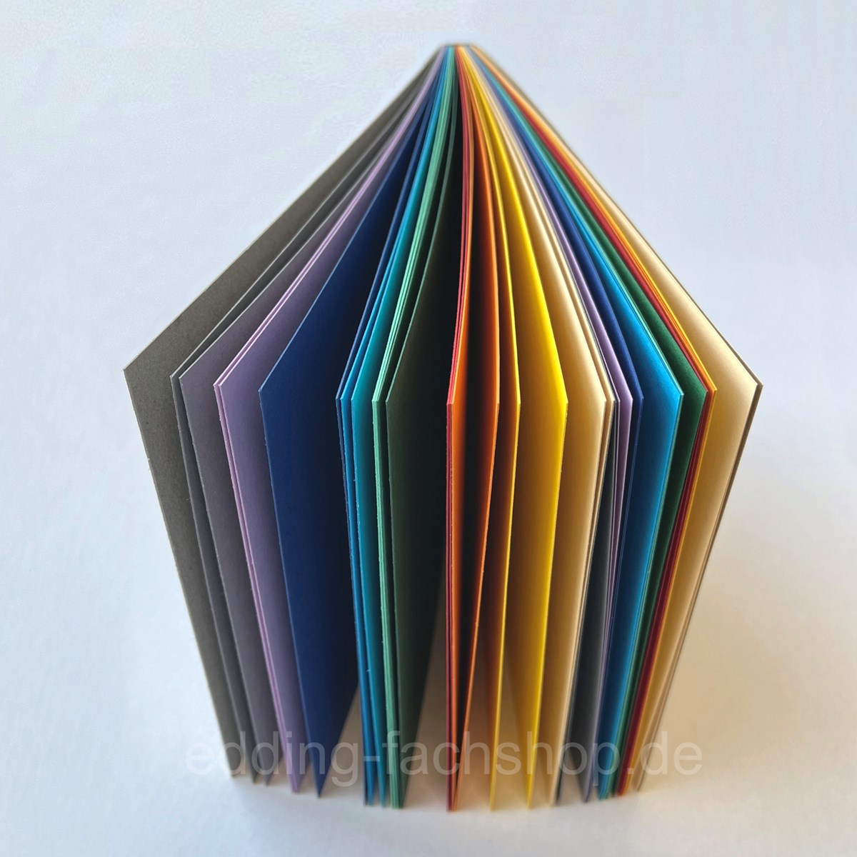 share Kreativ-Bastelblock A5 mehrfarbig 40 Blatt (Art.-Nr.: 4-0013)