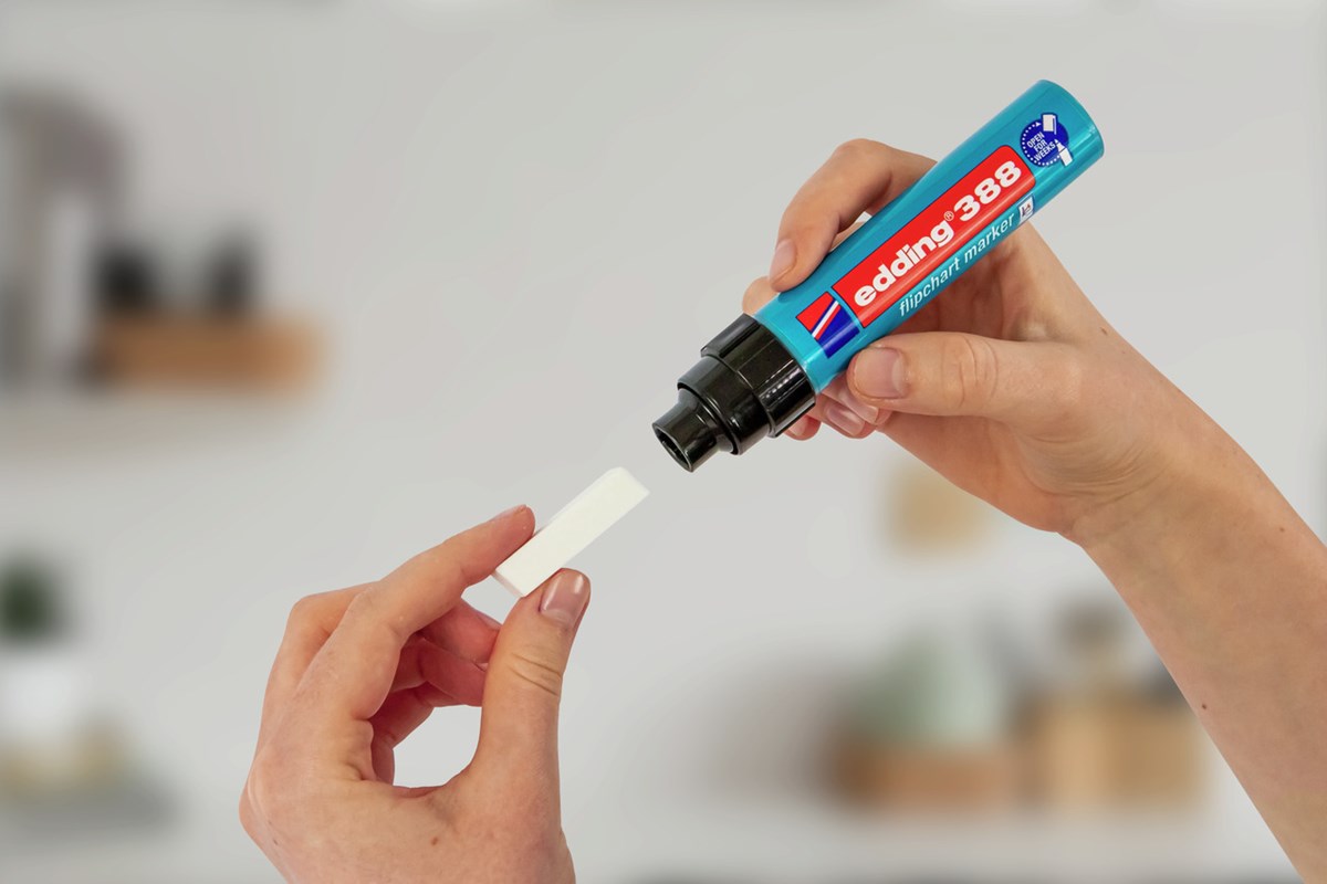 edding 388 Flipchartmarker grün, Keilspitze 4-12 mm (Art.-Nr.: 4-388004)