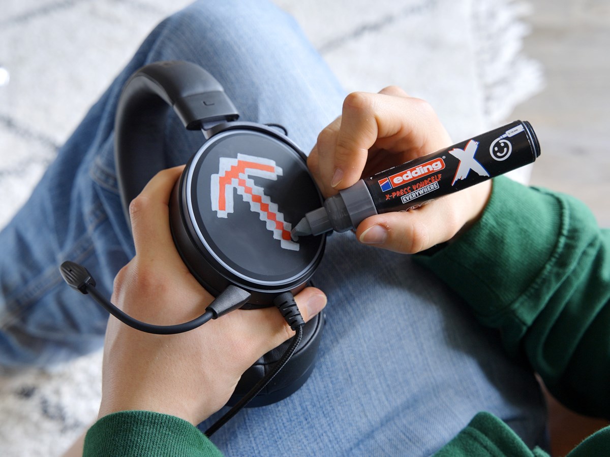 edding 6900 X Multi Marker, Yay Grey Color Set, 2 Acrylstifte, Keilspitze 2-10 mm (Art.-Nr.: 4-6900-2-2)