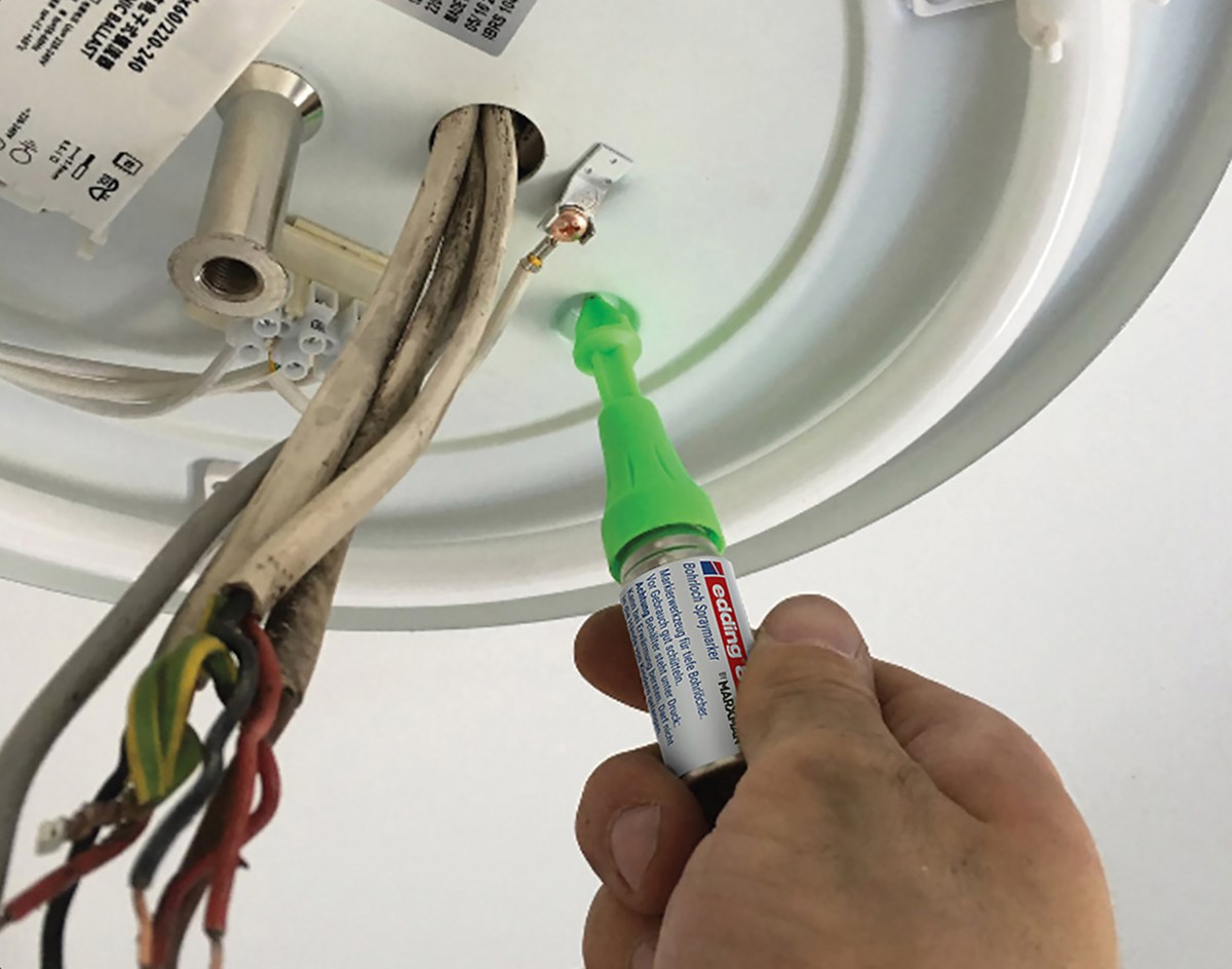 edding 8870 Bohrloch Spraymarker neongrün (Art.-Nr.: 4-8870-1-1064)