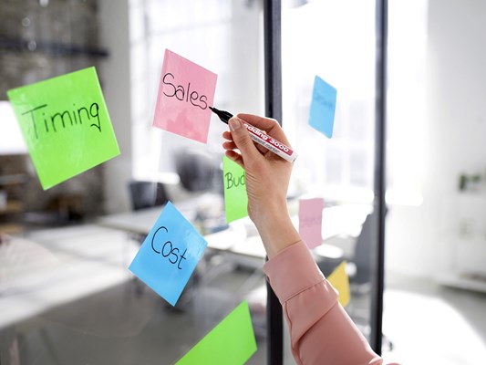 edding 3000 Permanentmarker dunkelbraun, Rundspitze 1,5-3 mm (Art.-Nr.: 4-3000018)