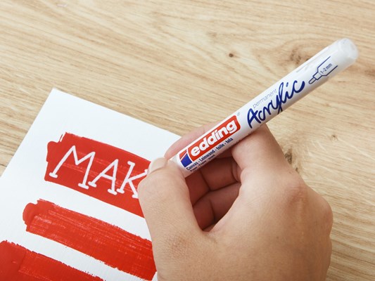 edding 5300 Acrylmarker fein schwarz + weiß 2St Set, Rundspitze 1-2 mm (Art.-Nr.: 4-5300-2)