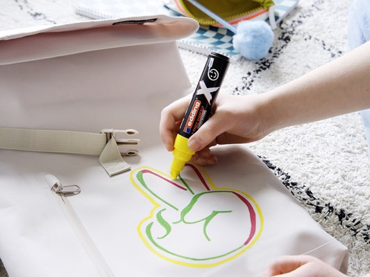 edding 6900 X Multi Marker, Candy Color Set, 3 Acrylstifte, Keilspitze 2-10 mm (Art.-Nr.: 4-6900-3-3)