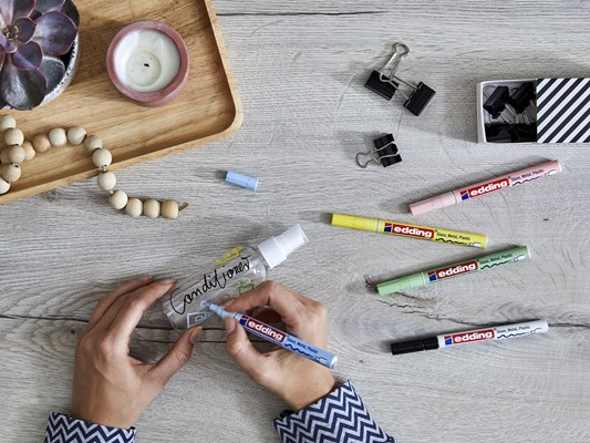 edding 751 creative Glanzlack-Marker violett-metallic, Rundspitze 1-2 mm (Art.-Nr.: 4-751-9-078)