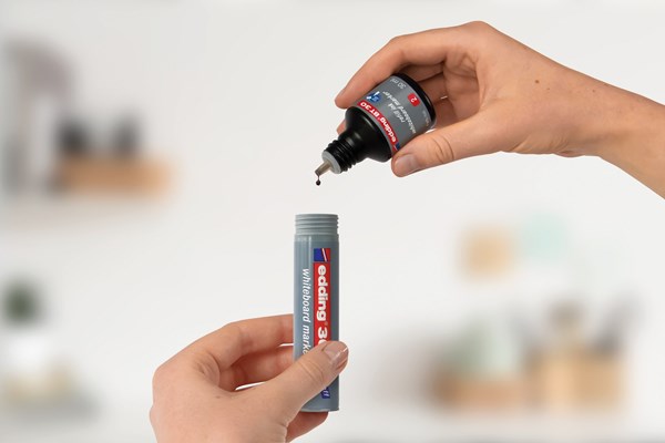 edding BT 30 Nachfülltinte für Whiteboardmarker rot, 30 ml (Art.-Nr.: 4-BT30002)